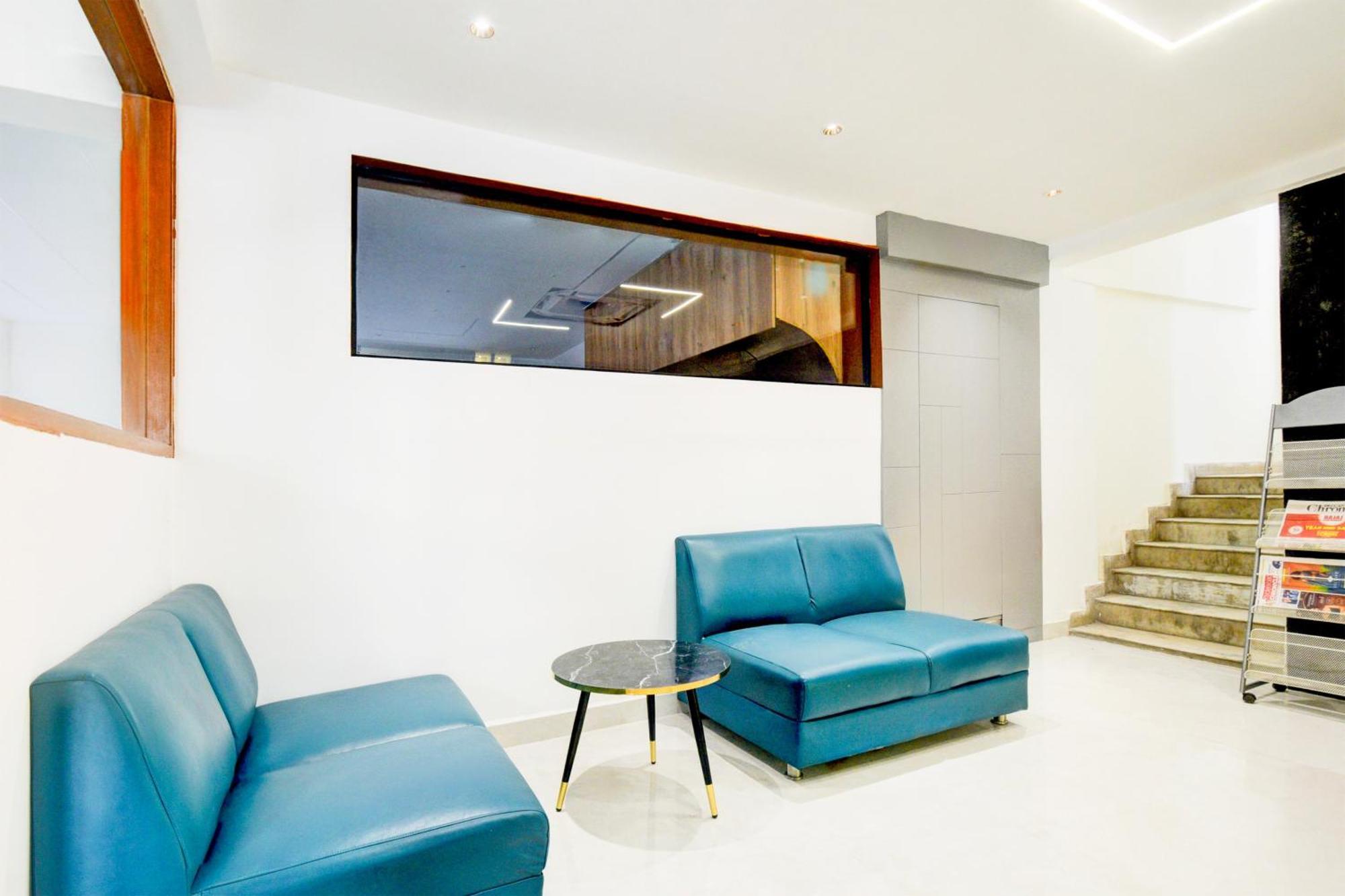 Townhouse Aarav Business Hotel Hyderabad Exterior foto